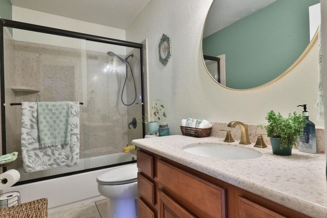 2280 Hurley Way #3, Sacramento, CA 95825