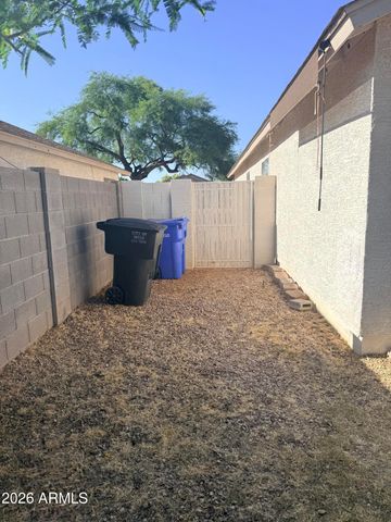 8521 E CLOVIS Avenue, Mesa, AZ 85208