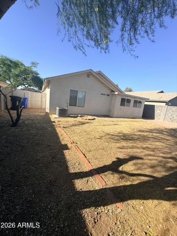 8521 E CLOVIS Avenue, Mesa, AZ 85208