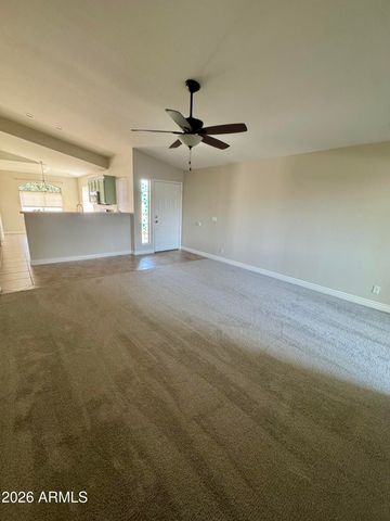 8521 E CLOVIS Avenue, Mesa, AZ 85208