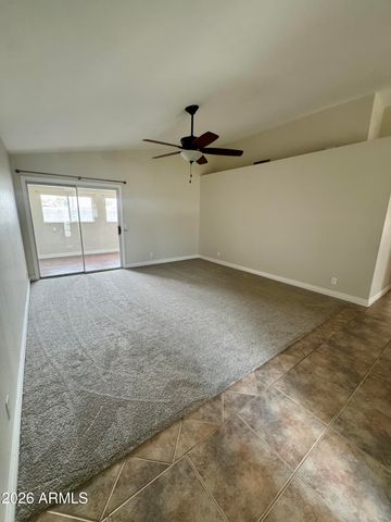 8521 E CLOVIS Avenue, Mesa, AZ 85208