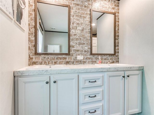 31170 Palimino Drive, Tecumseh, OK 74873