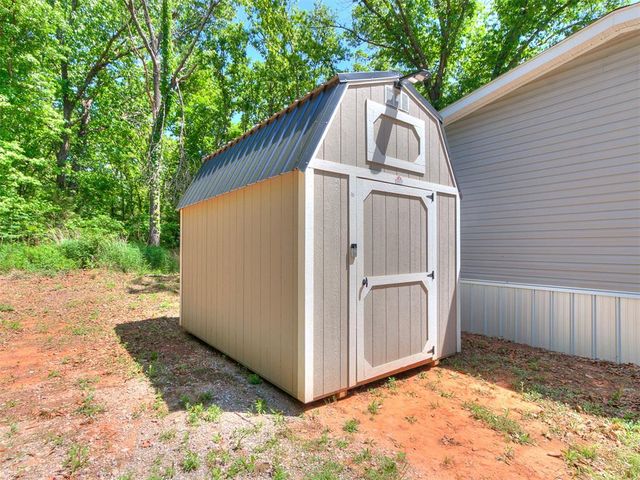 31170 Palimino Drive, Tecumseh, OK 74873