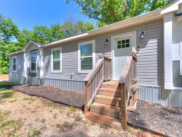 31170 Palimino Drive, Tecumseh, OK 74873