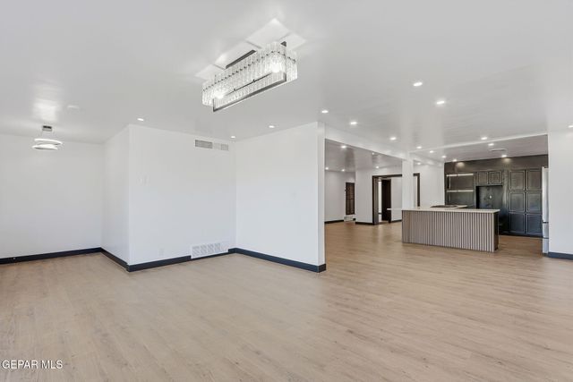 515 S South Concepcion Street, El Paso, TX 79905