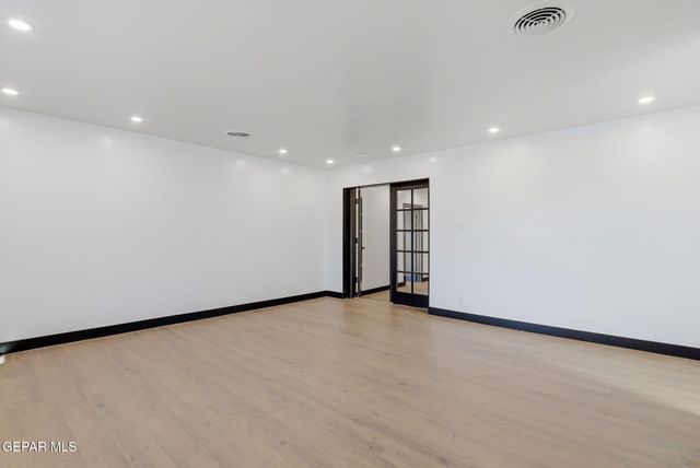 515 S South Concepcion Street, El Paso, TX 79905