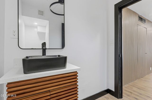 515 S South Concepcion Street, El Paso, TX 79905