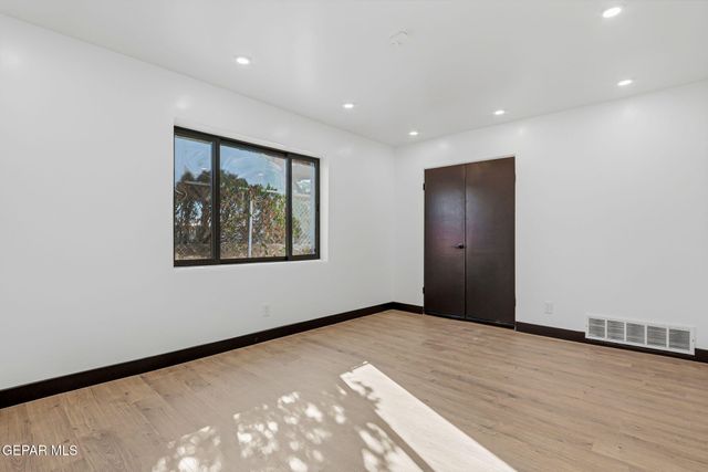 515 S South Concepcion Street, El Paso, TX 79905