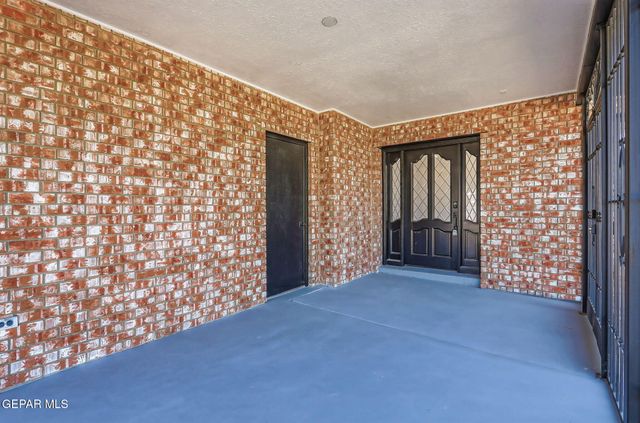 515 S South Concepcion Street, El Paso, TX 79905