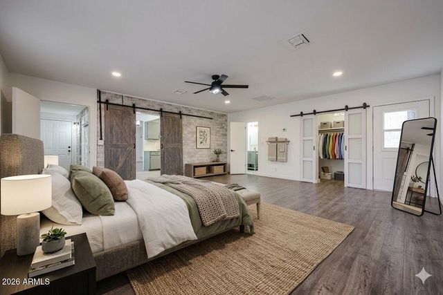 2816 N 33RD Place, Phoenix, AZ 85008