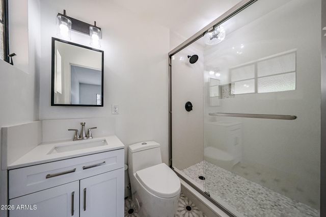 2816 N 33RD Place, Phoenix, AZ 85008