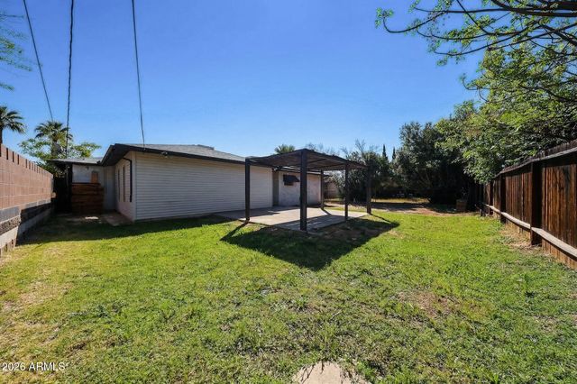 2816 N 33RD Place, Phoenix, AZ 85008