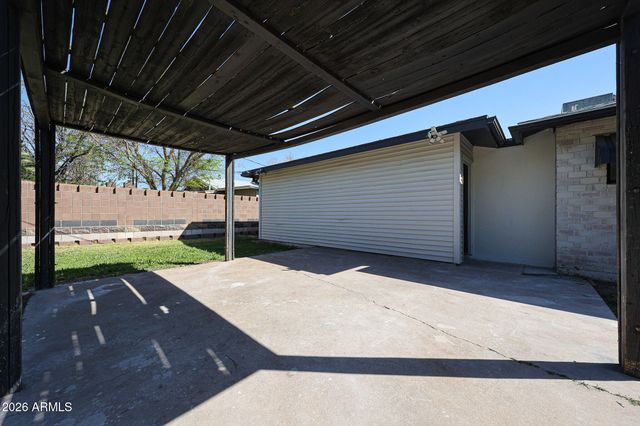 2816 N 33RD Place, Phoenix, AZ 85008