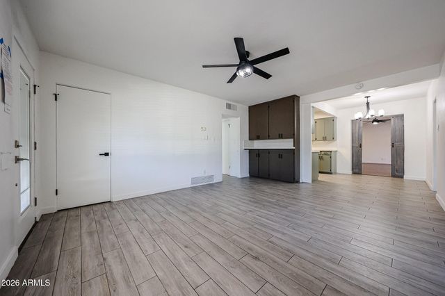 2816 N 33RD Place, Phoenix, AZ 85008