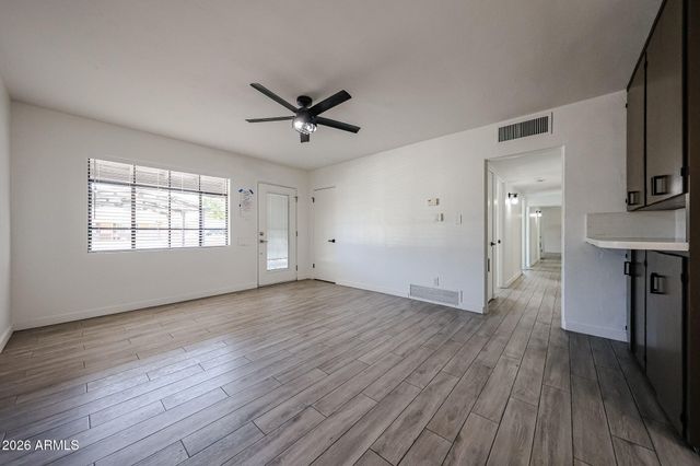 2816 N 33RD Place, Phoenix, AZ 85008