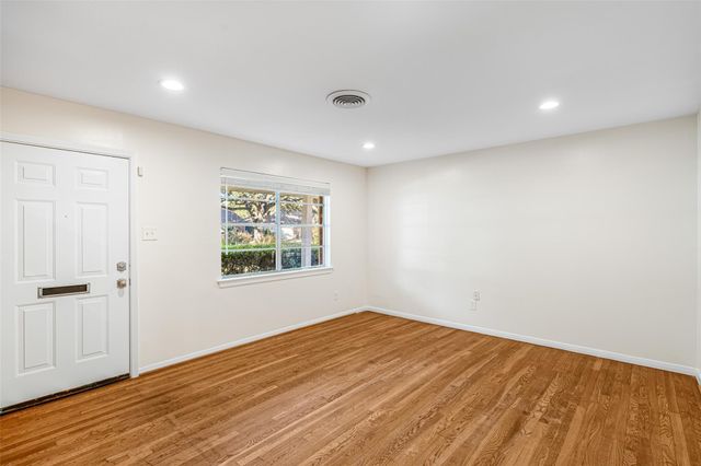 9623 Vilven Lane, Houston, TX 77080