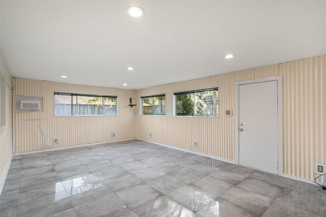 9623 Vilven Lane, Houston, TX 77080