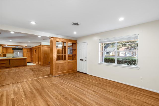 9623 Vilven Lane, Houston, TX 77080