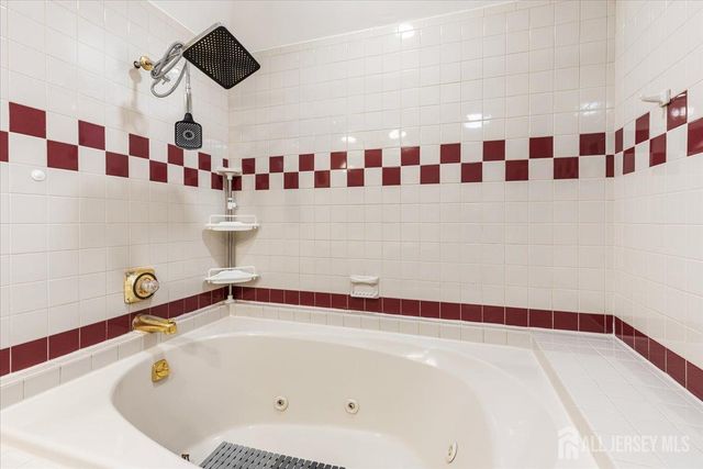 4 Orchard Avenue, Bordentown Twp, NJ 08505