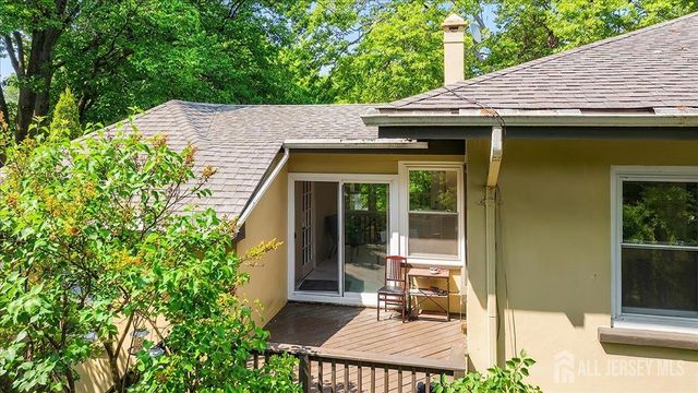 4 Orchard Avenue, Bordentown Twp, NJ 08505