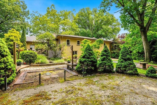 4 Orchard Avenue, Bordentown Twp, NJ 08505