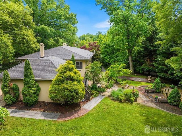 4 Orchard Avenue, Bordentown Twp, NJ 08505