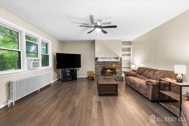 4 Orchard Avenue, Bordentown Twp, NJ 08505