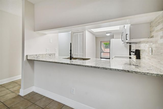 4800 BRITTANY DRIVE S 102, St Petersburg, FL 33715