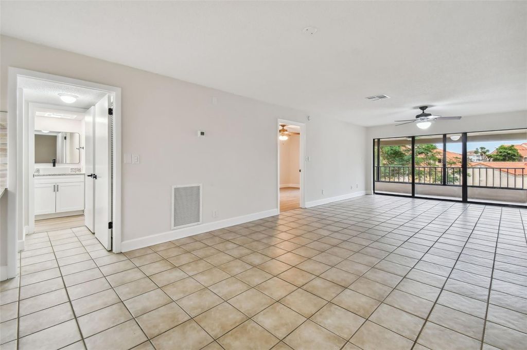 4800 BRITTANY DRIVE S 102, St Petersburg, FL 33715