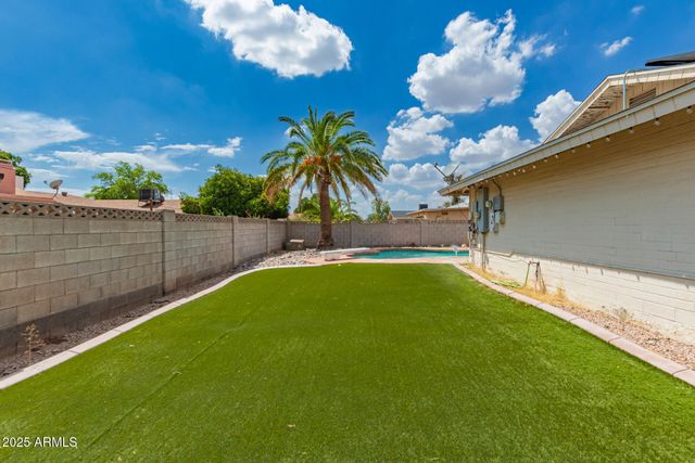 1551 E FLORIAN Circle, Mesa, AZ 85204