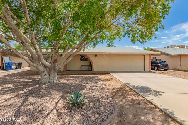 1551 E FLORIAN Circle, Mesa, AZ 85204