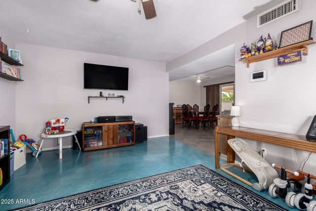 1551 E FLORIAN Circle, Mesa, AZ 85204