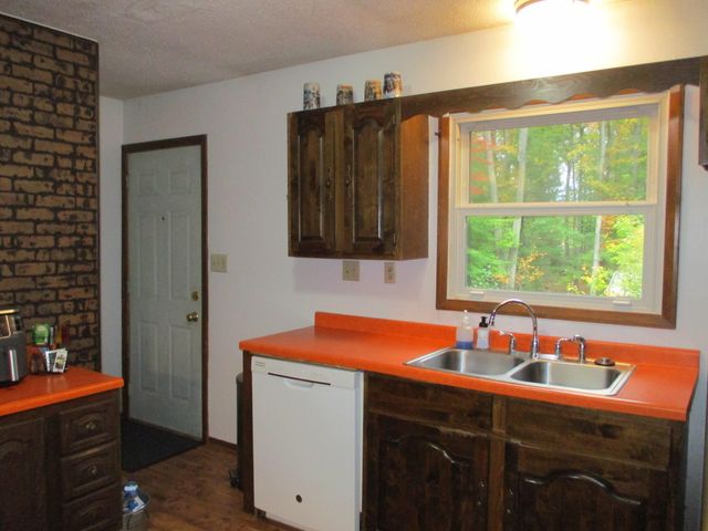 2474 N Jebavy Drive, Ludington, MI 49431