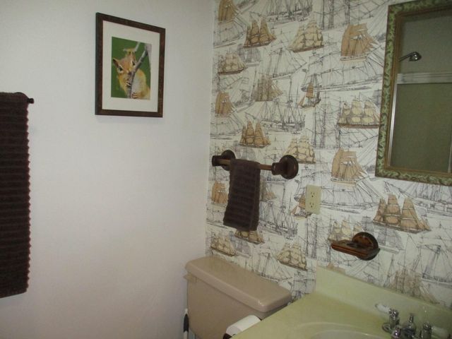 2474 N Jebavy Drive, Ludington, MI 49431