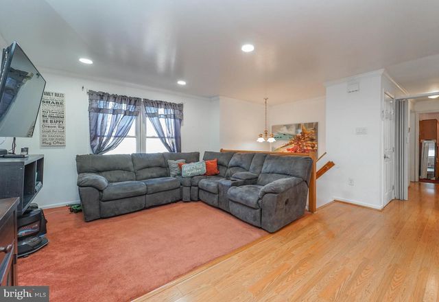 5807 BURGUNDY ST, Capitol Heights, MD 20743