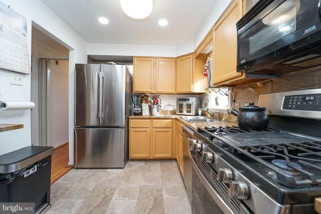 5807 BURGUNDY ST, Capitol Heights, MD 20743