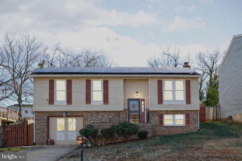 5807 BURGUNDY ST, Capitol Heights, MD 20743