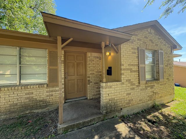 6551 Lazy River Drive, Dallas, TX 75241