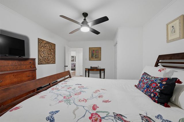 1032 N Lockhart Street, Sherman, TX 75092