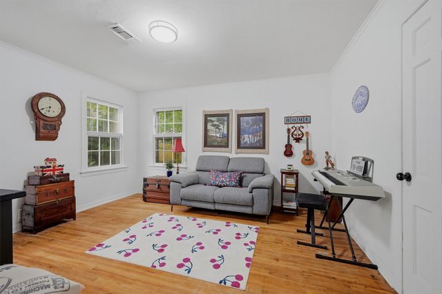 1032 N Lockhart Street, Sherman, TX 75092