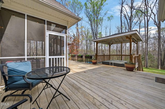 228 Tamworth Drive, Willow Springs, NC 27592