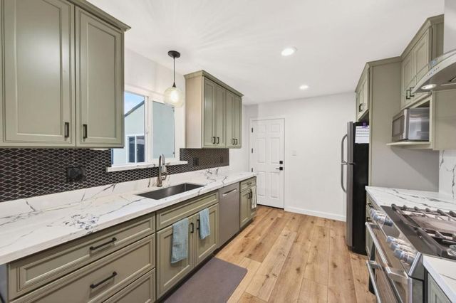 515 W Dunne Avenue, Morgan Hill, CA 95037