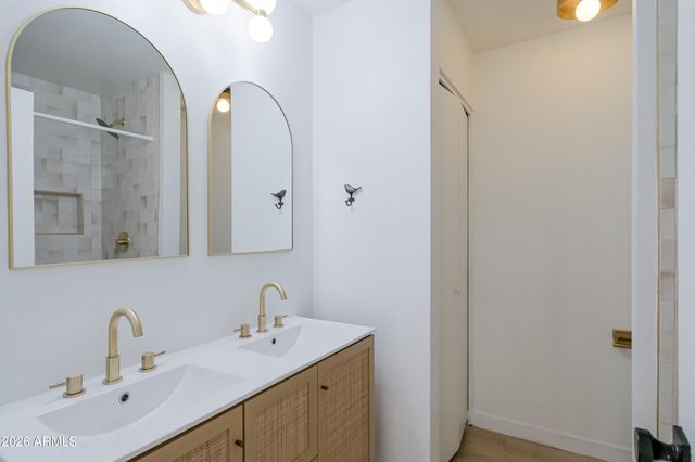 16041 N 31ST Street 12, Phoenix, AZ 85032