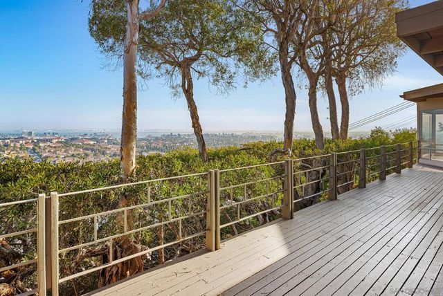 3121 Udall St, San Diego, CA 92106