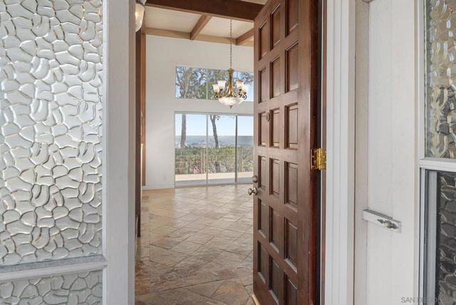 3121 Udall St, San Diego, CA 92106