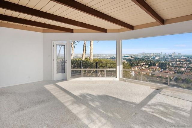 3121 Udall St, San Diego, CA 92106