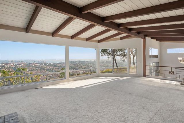 3121 Udall St, San Diego, CA 92106