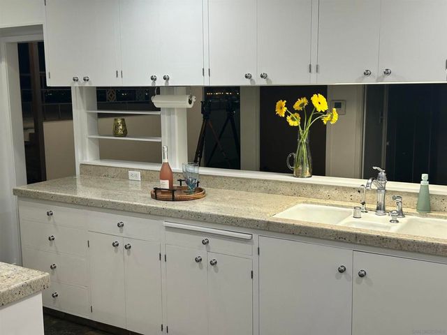 3121 Udall St, San Diego, CA 92106