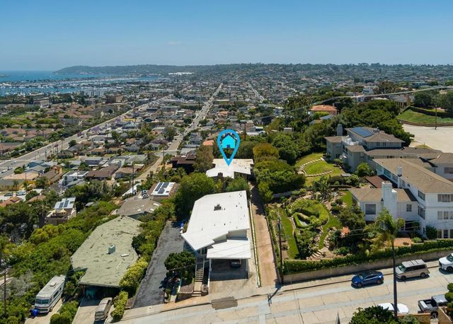 3121 Udall St, San Diego, CA 92106