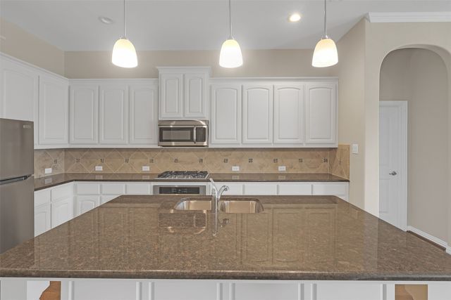 125 Gill Point Lane, Aledo, TX 76008